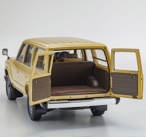 Toyota Land Cruiser LC60 1:18 Kyosho Licensed Diecast Car Model
