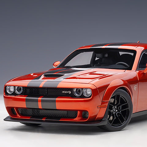 Dodge Challenger SRT Hellcat Widebody 2018 1:18 AutoArt Licensed Diecast Car Model