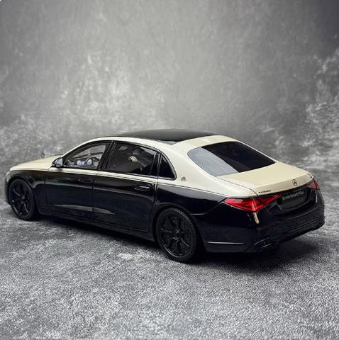 Maybach S680 S-Class 1:18 Almost Real Licensed Diecast Car Model