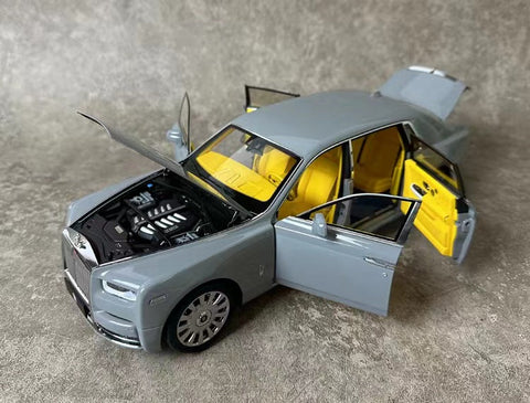 Rolls Royce Phantom VIII Grey 1:18 Dealer Edition Licensed Diecast Car Model