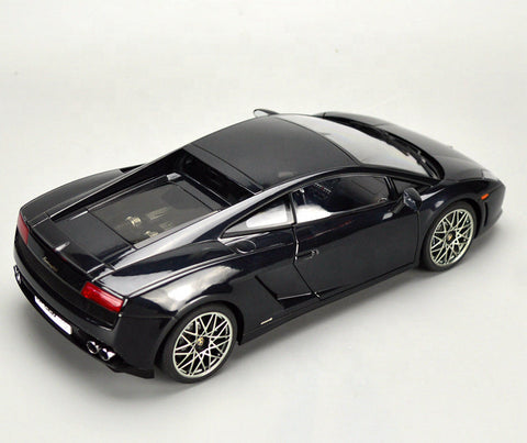 Lamborghini LP560-4 1:18 AutoArt Licensed Diecast Car Model