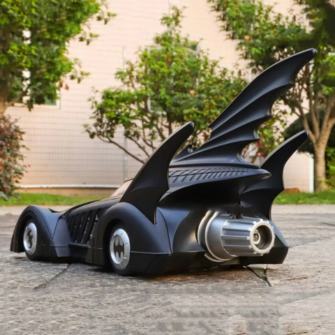 1995 Batmobile Metal Diecast Car 1:18 (28x11 cm)