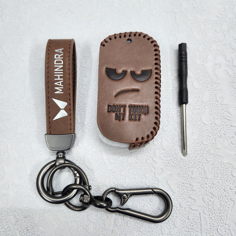 Mahindra XUV700,Scorpio,Thar Luxury Pure Handmade Oilwax Leather Keycase with Logo, Caption, Hook, and Chain