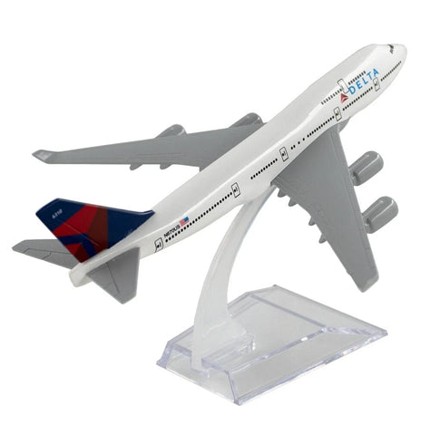 Delta Airlines B747 Aeroplane Diecast Model 16 CM