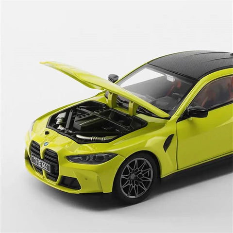 BMW M4 G82 Coupe Metal Diecast Car 1:24 (20x8 cm)