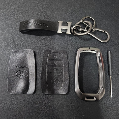 Fortuner/Hycross New Key Metal Alloy Leather Keycase with Holder & Rope Chain