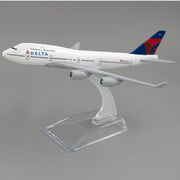 Delta Airlines B747 Aeroplane Diecast Model 16 CM