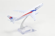 Malaysia One World A330 Aeroplane Diecast Model 16 CM