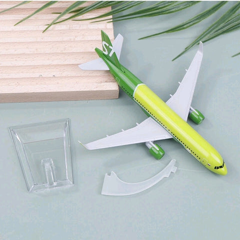 S7 Airlines A320 Aeroplane Diecast Model 16 CM