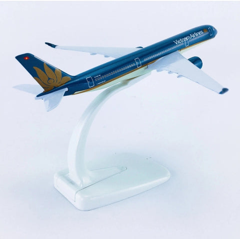 Vietnam Airlines A350 Aeroplane Diecast Model 16 CM